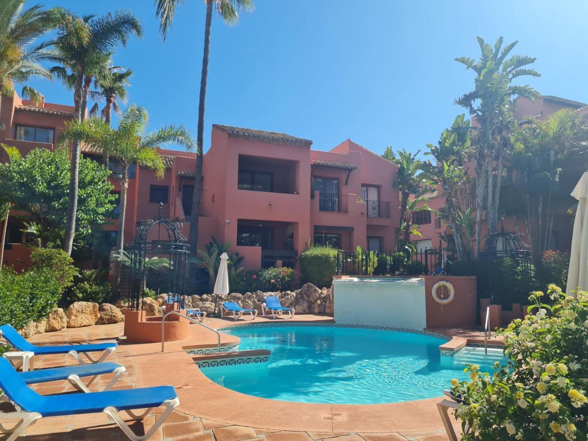 Stylish 2-Bed Apartment In Elviria W Pool * Marbella
