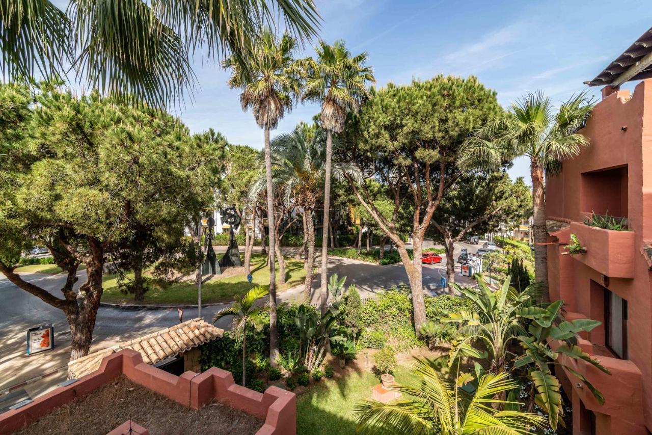Luxury 2-bed Elviria - Pool Sauna & Gym Apartemen