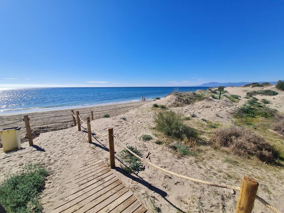 Apartemen Luxury 2-bed Elviria - Pool Sauna & Gym